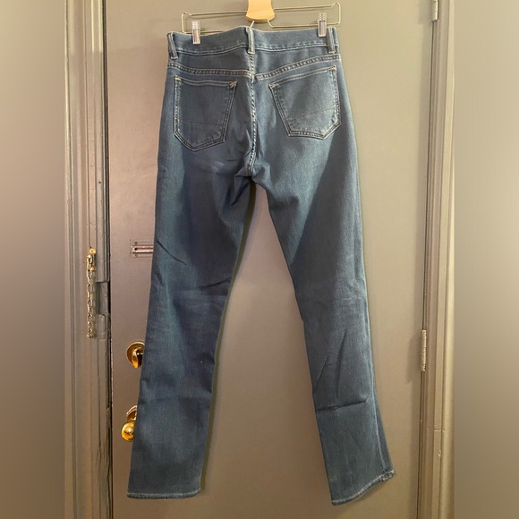 Banana Republic Slim Travel Jeans Straight Cut 30x32 - Picture 2 of 5